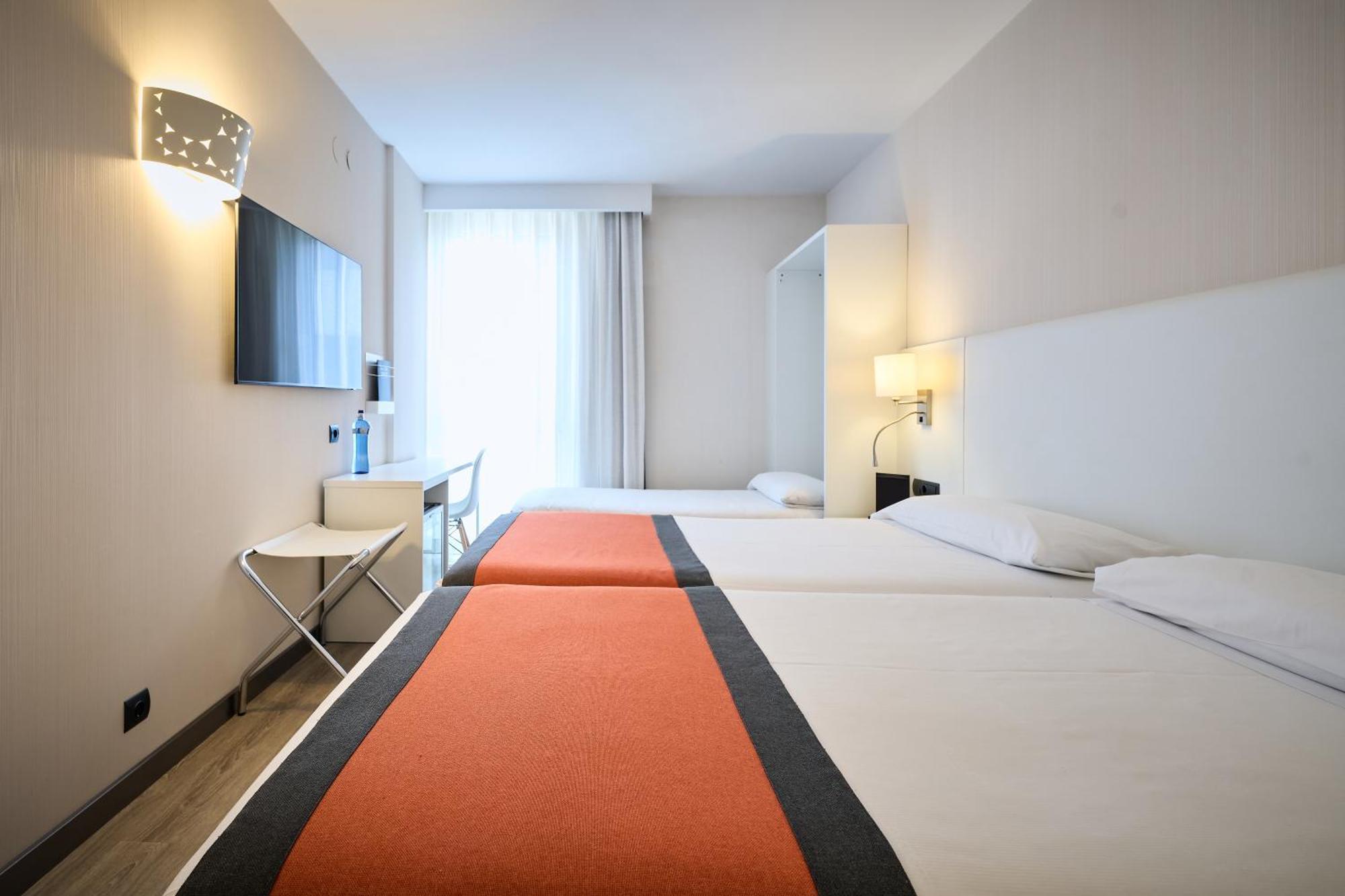 Catalonia Bristol Hotel Sant Andreu de la Barca Værelse billede